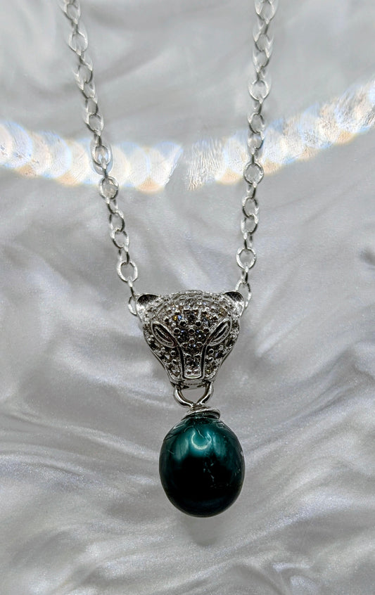 Jaguar head pendant with emerald green pearl