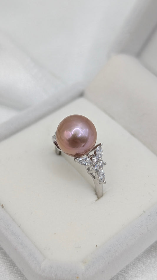 Classic Blush pink Diana edison ring