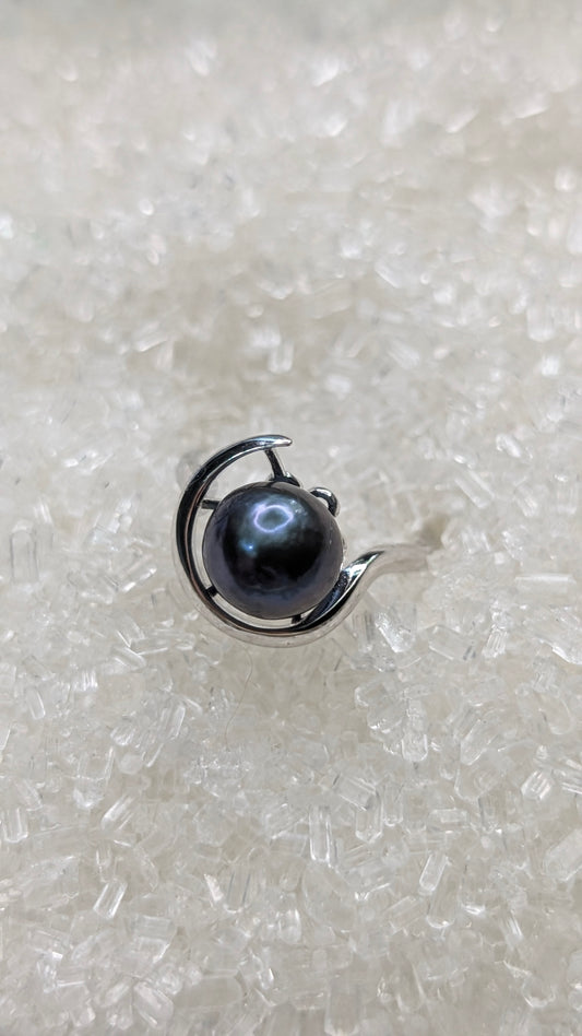 Edison Ring with small peacock edison