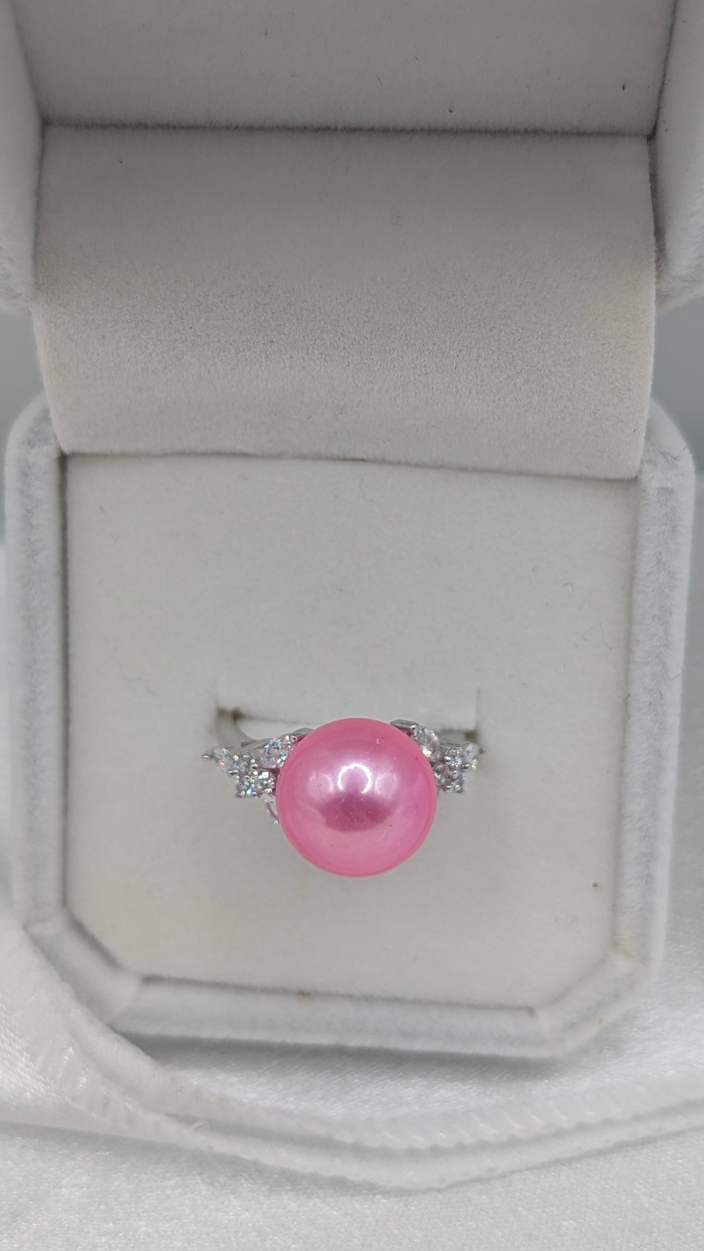 Bubblegum pink Diana Edison ring