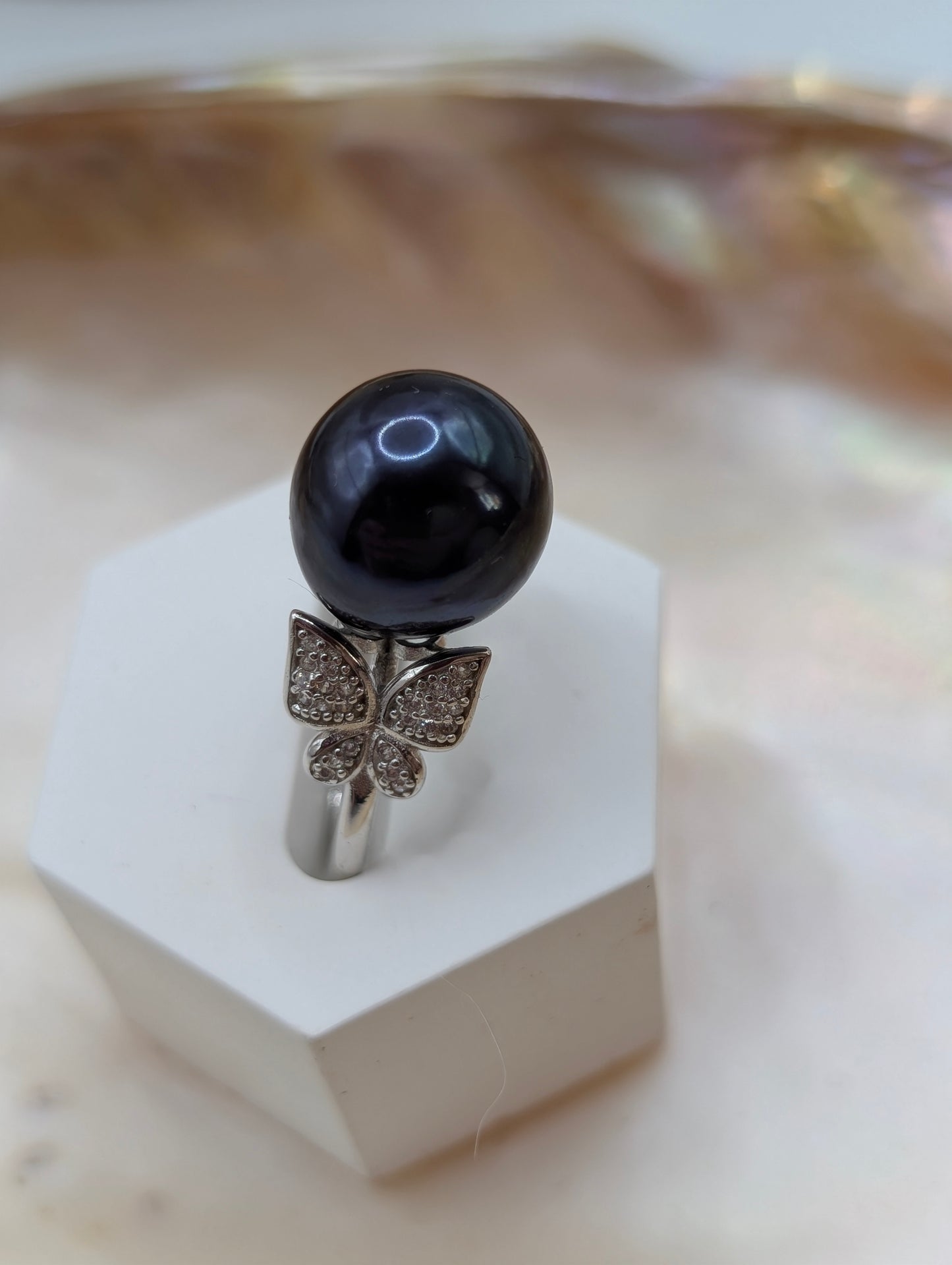 Extremely rare Black Edison pearl Butterfly ring