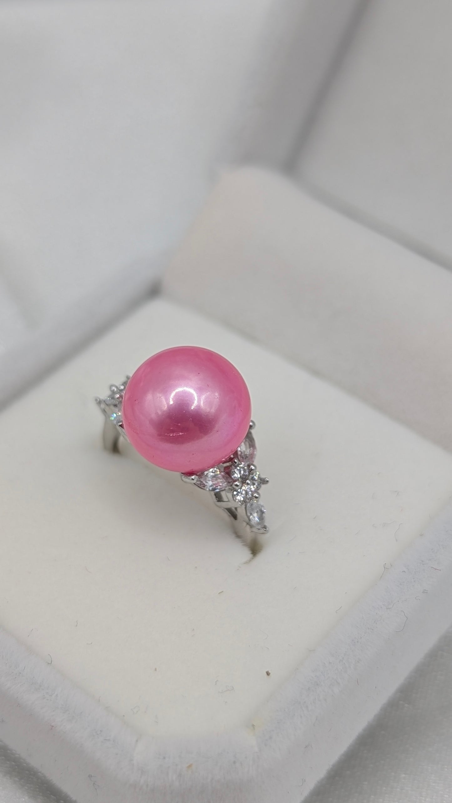 Bubblegum pink Diana Edison ring