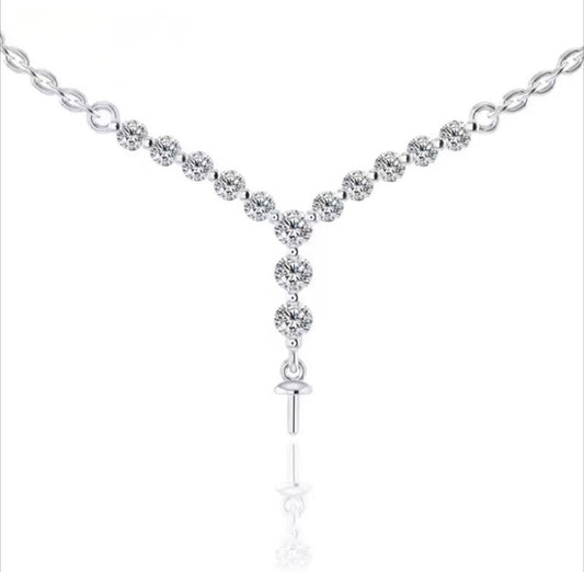Single layer Showstopper necklace