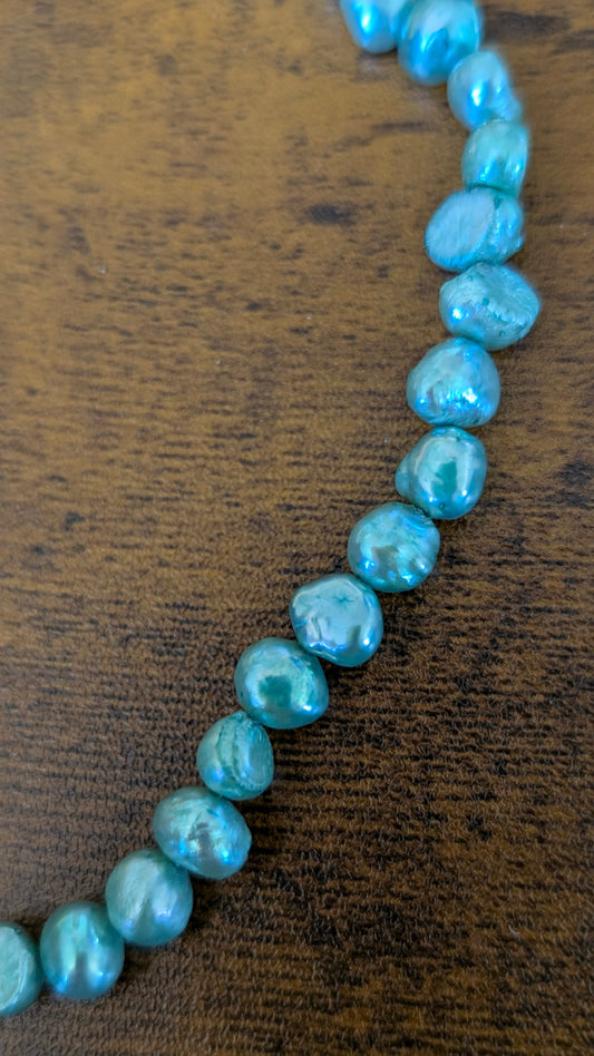 Aqua pearl row necklace 16"