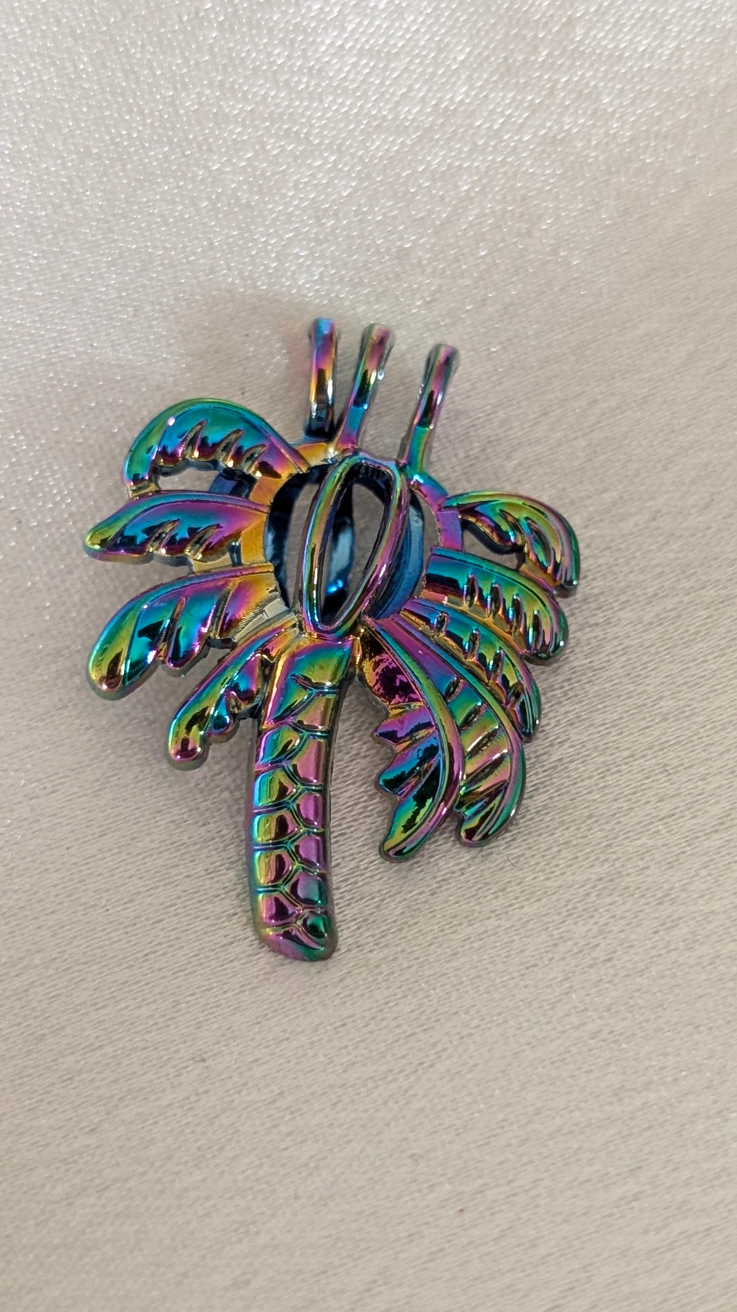 Rainbow iridescent plated cages