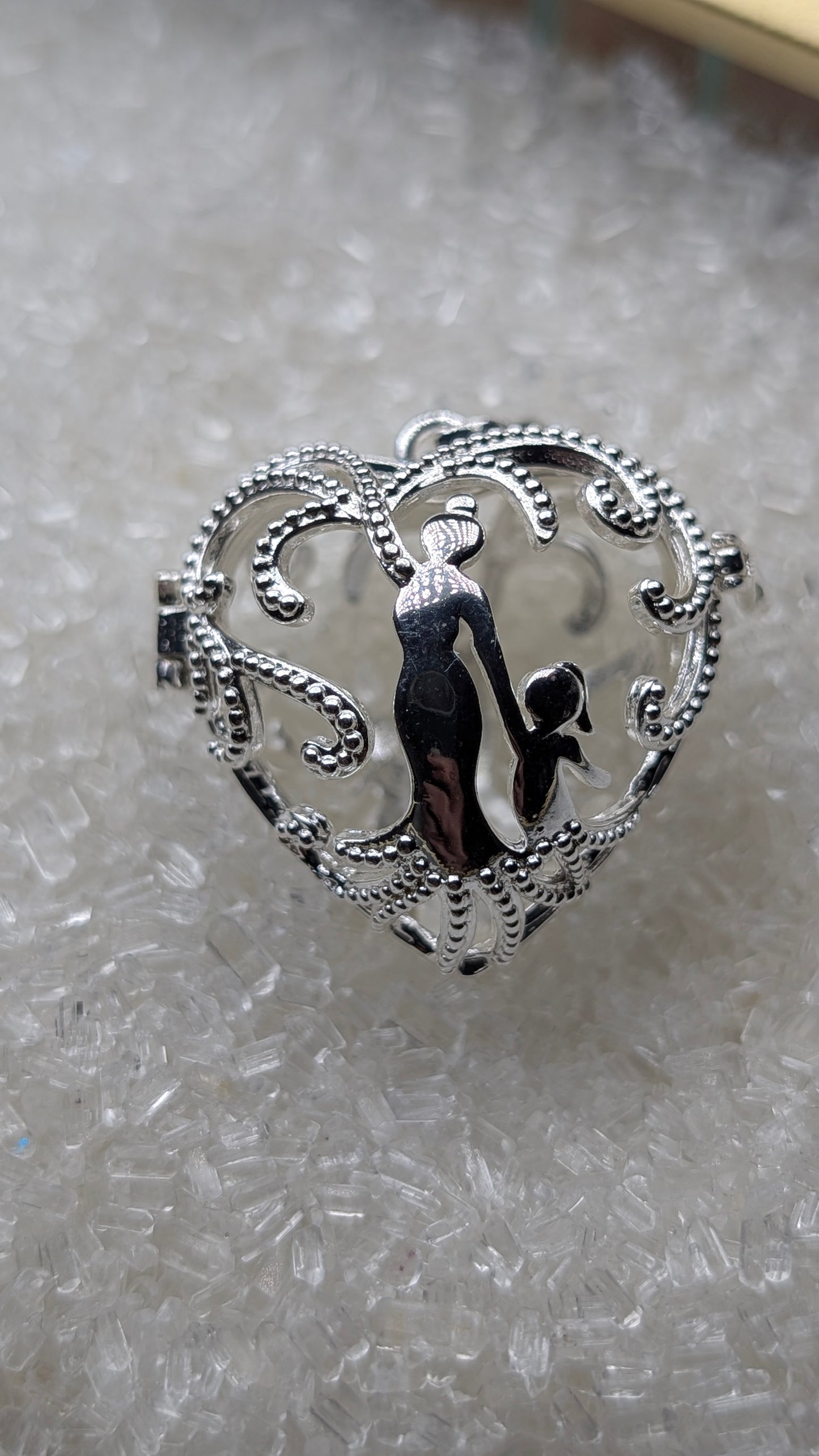 Mother and child edison Cage