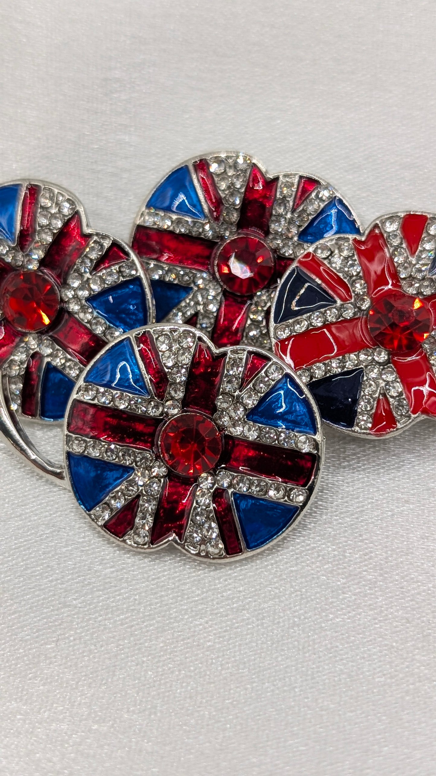 Union Jack Poppy pin